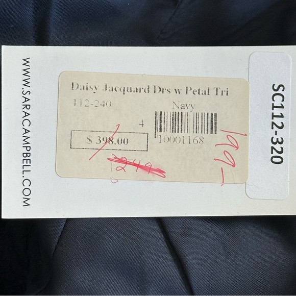 NEW SARA CAMPBELL Daisy Jaquard Dress with Petal Trimmed Cap Sleeves Size 4 - Picture 8 of 8